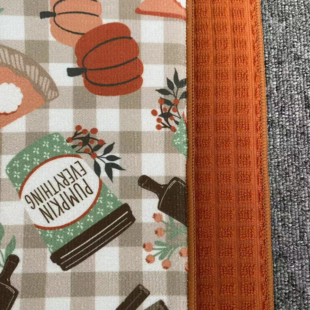 Customizable Table Mat for Kitchen – Controlled Moisture, Personalized Design for Style and Function