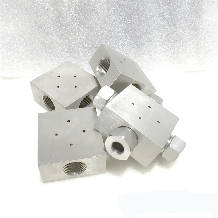 CNC Water Jet Cutting Machine Spare Parts 60 Ksi 1/4" Pipe Fitting Cross Yh a-0777-1