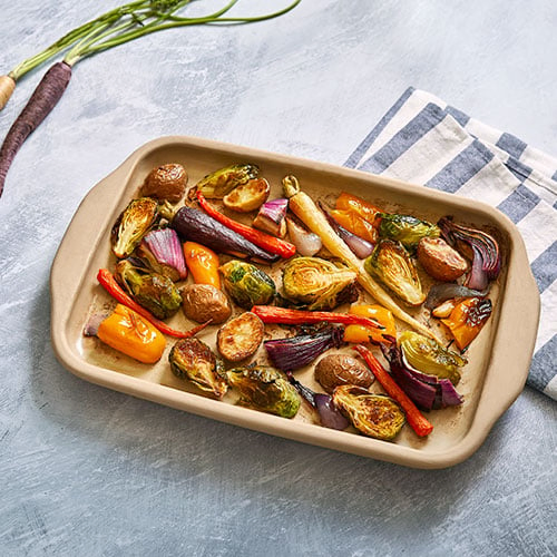 Durable Stoneware Baking Pan for Roasting Vegetables and More