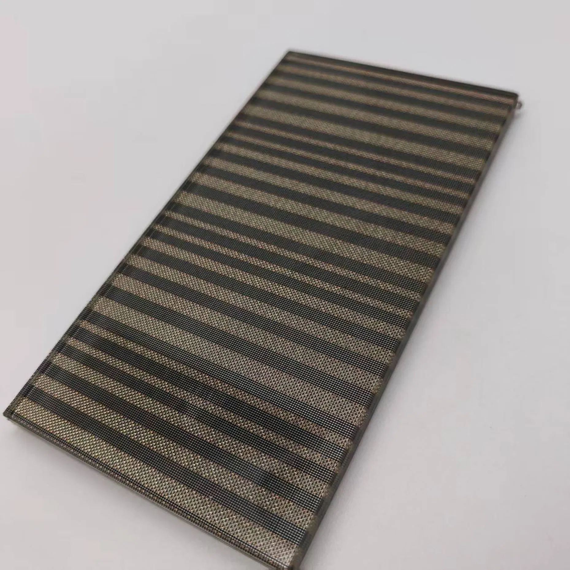 Matte Finish Stain-Resistant Backsplash Glass Made-to-Order Kitchen Feature Laminated Glass