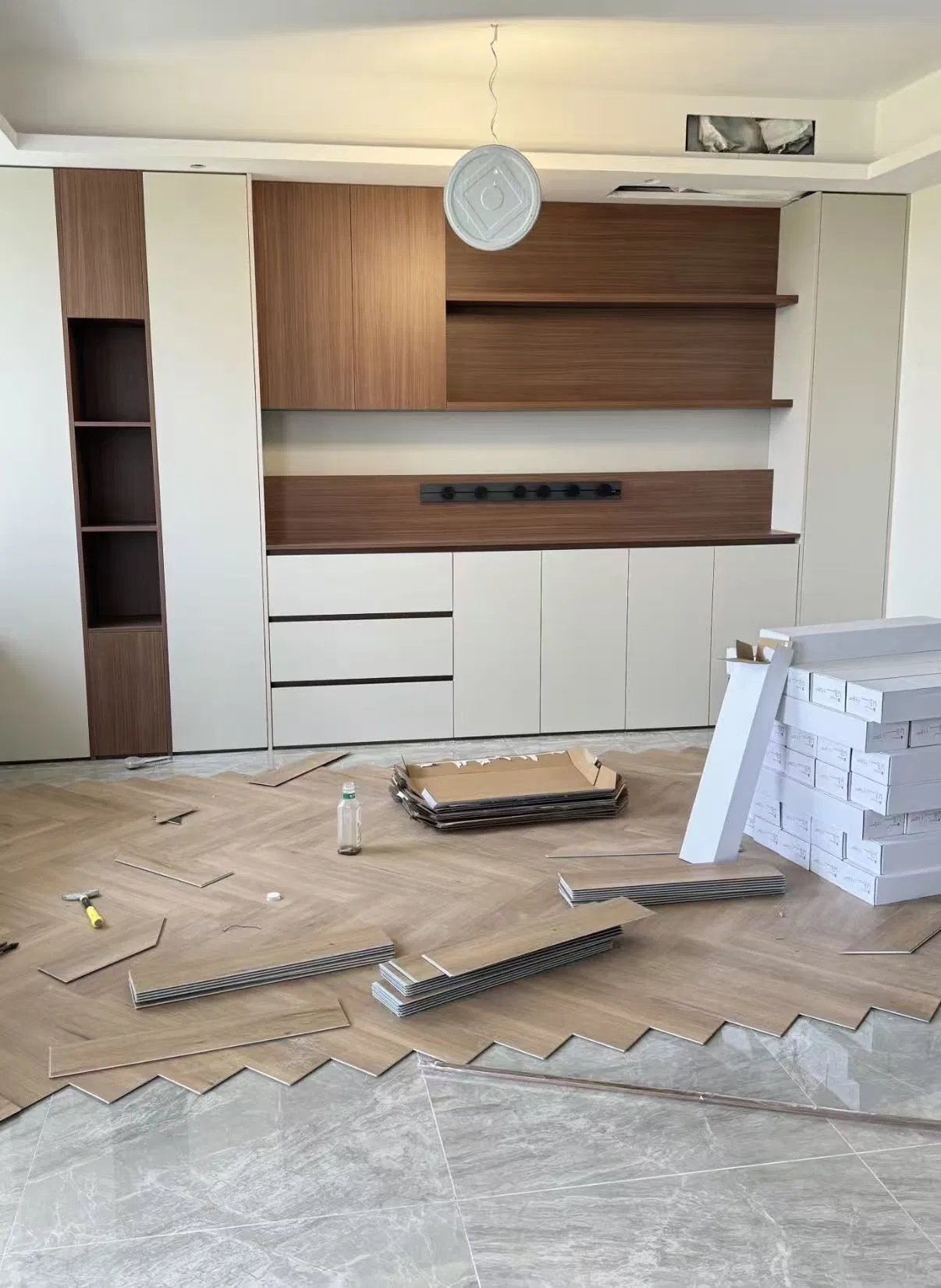 High-Quality Click Lock Spc Flooring for Residential Spaces