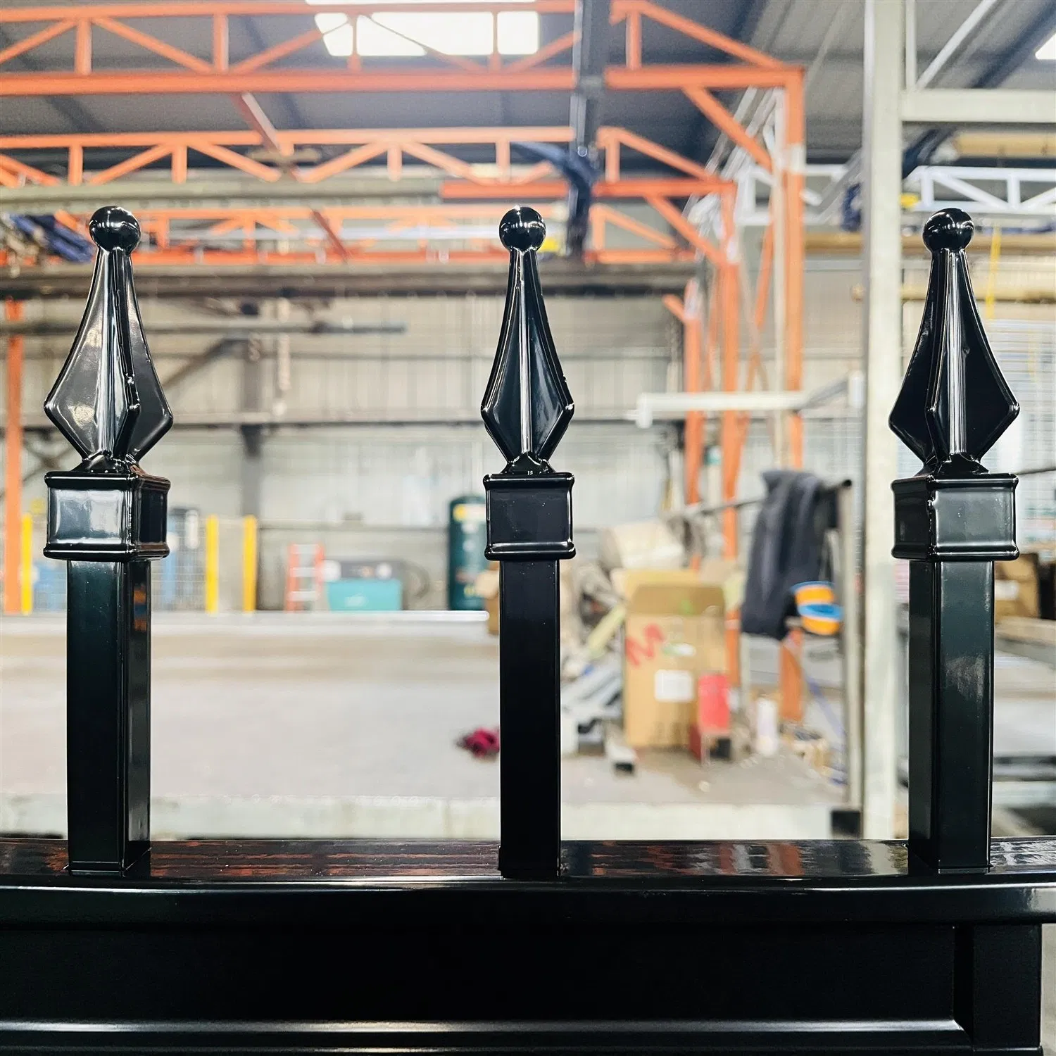 Reinforced Frame and Anti Climb Design Heavy Duty Welded Wrought Steel Iron Fence Welded Powder Coated Finials Top Fence Garrison/Security/Safety Fence