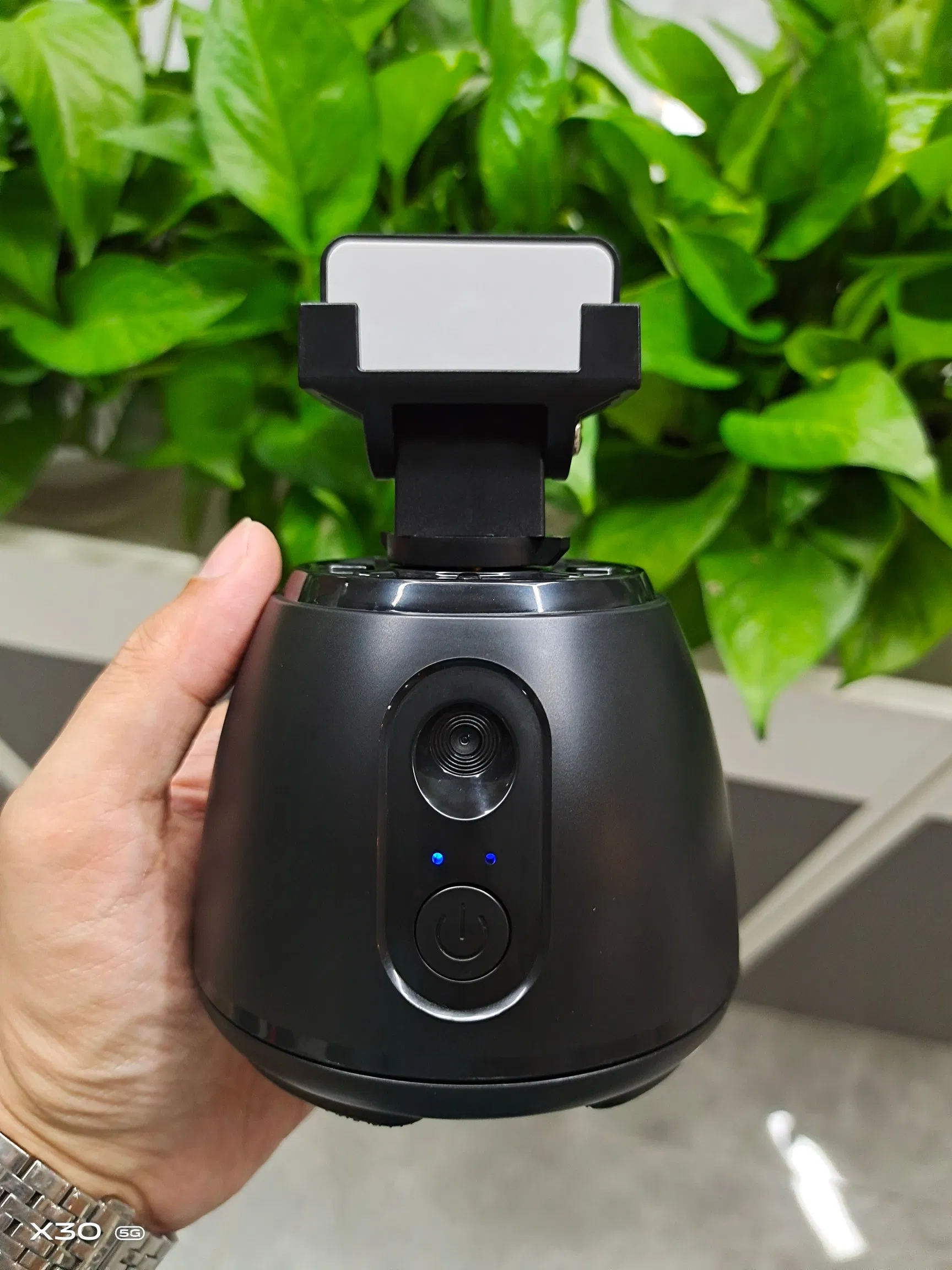 Стабилизатор для телефона с автослежением F4