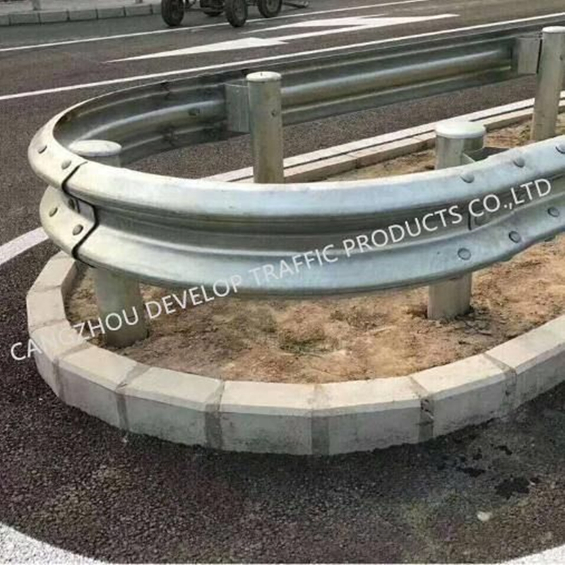 Professional Galvanized Steel Highway Guardrail Guardrail with ISO9001 CE Certificate