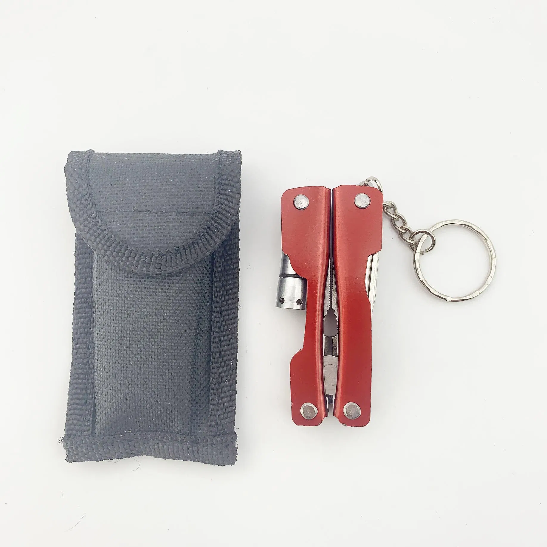 Мультитул-плоскогубцы со светодиодным фонарем