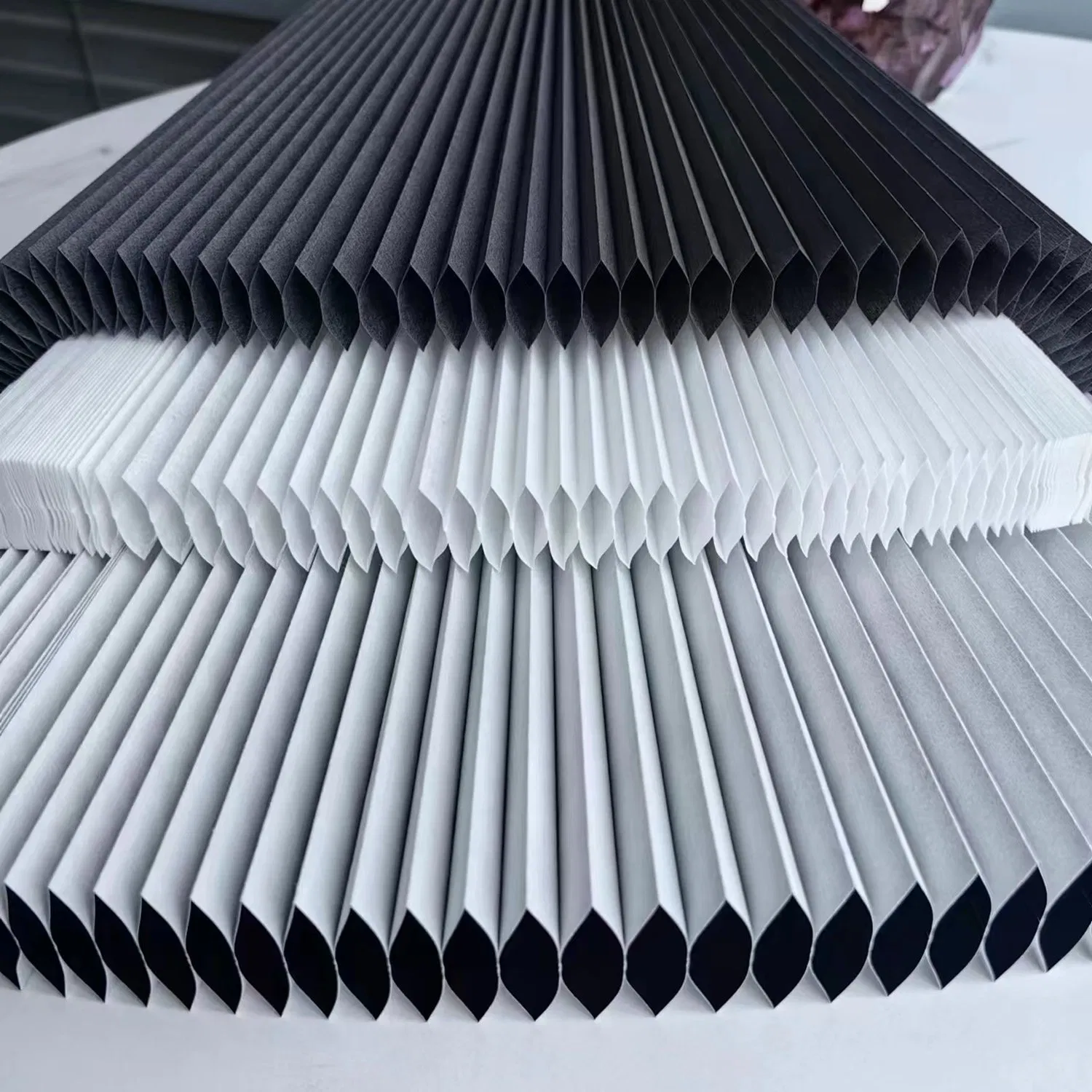 Light-Blocking Honeycomb Blind Fabric for a Dark and Private Home Atmosphere