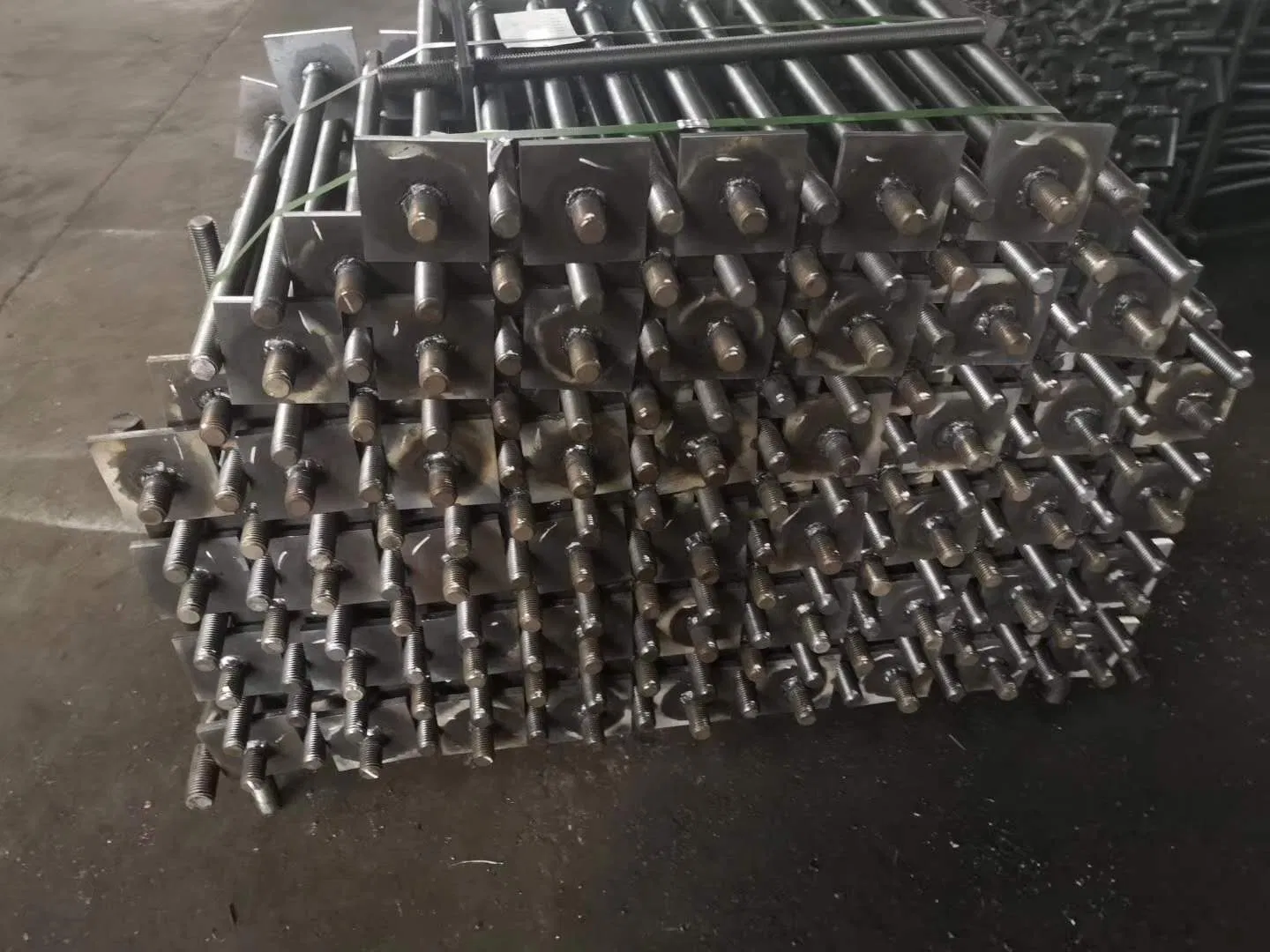 Анкерный болт 1/2" x 10" с гайкой и шайбой