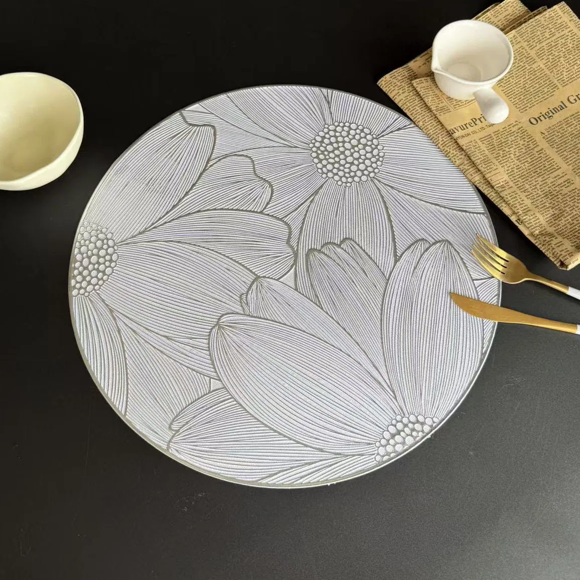 Wholesale New Designs Hot Stamping Elegant Decorative Anti-Scald Placemat