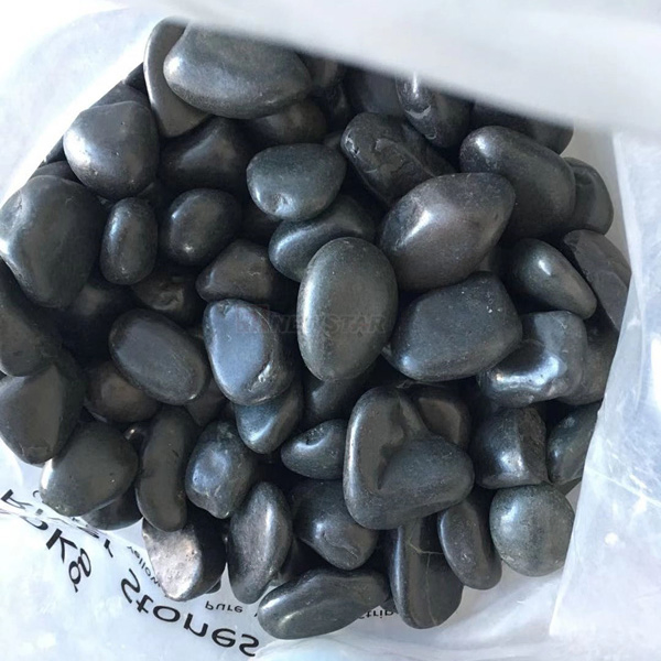 China Natural High Polished Polishing Black Pebble Stone Yard Stones River Stone for Outdoor Use Garden Decoration Stone