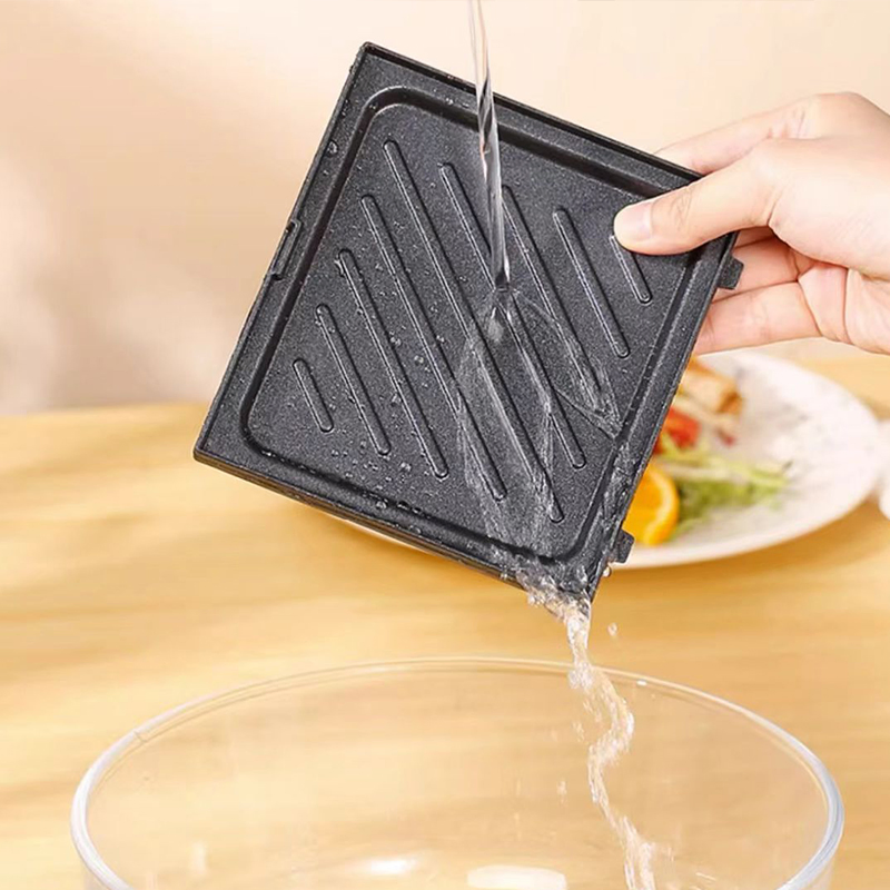 Versatile 3 in 1 Breakfast Maker: Donuts, Sandwiches, Waffles