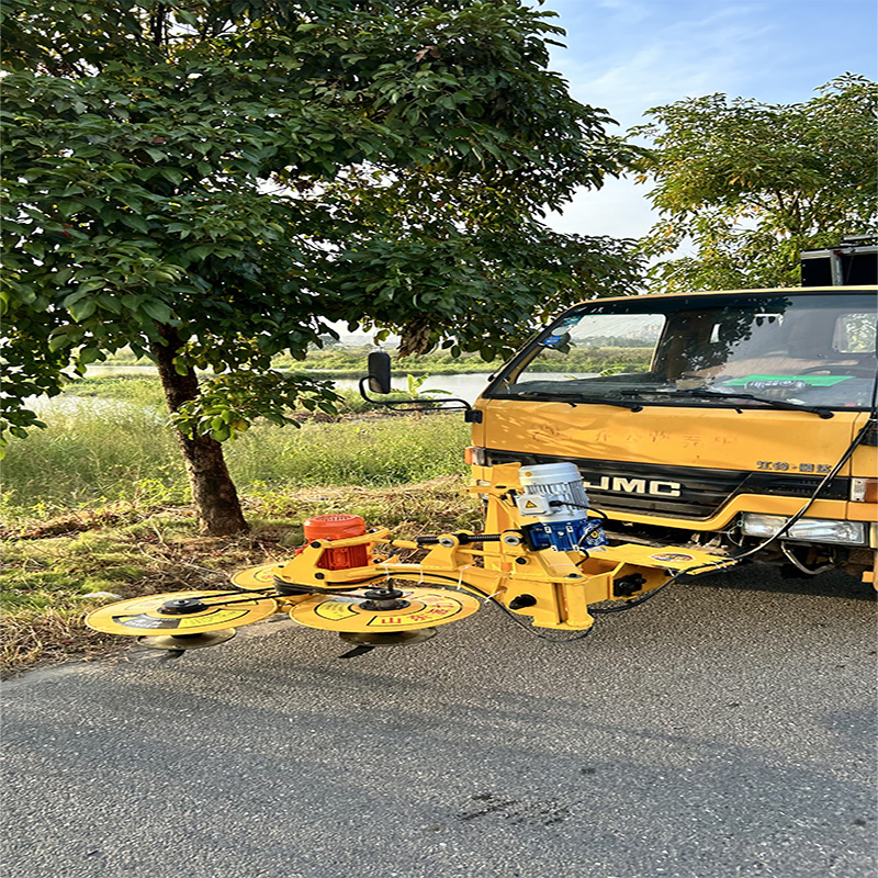 Highway Slope Obstacle Avoidance Hedge Trimmer for River Lawn, Park Lawn, Road Barrier Grass Trimming