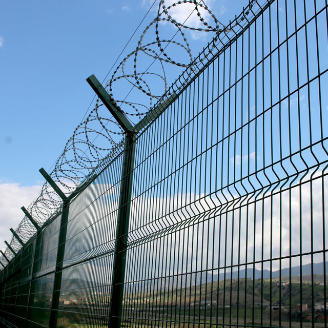 Factory Price Welded Metal PVC Coated Curvy Security Mesh Farm Fence
