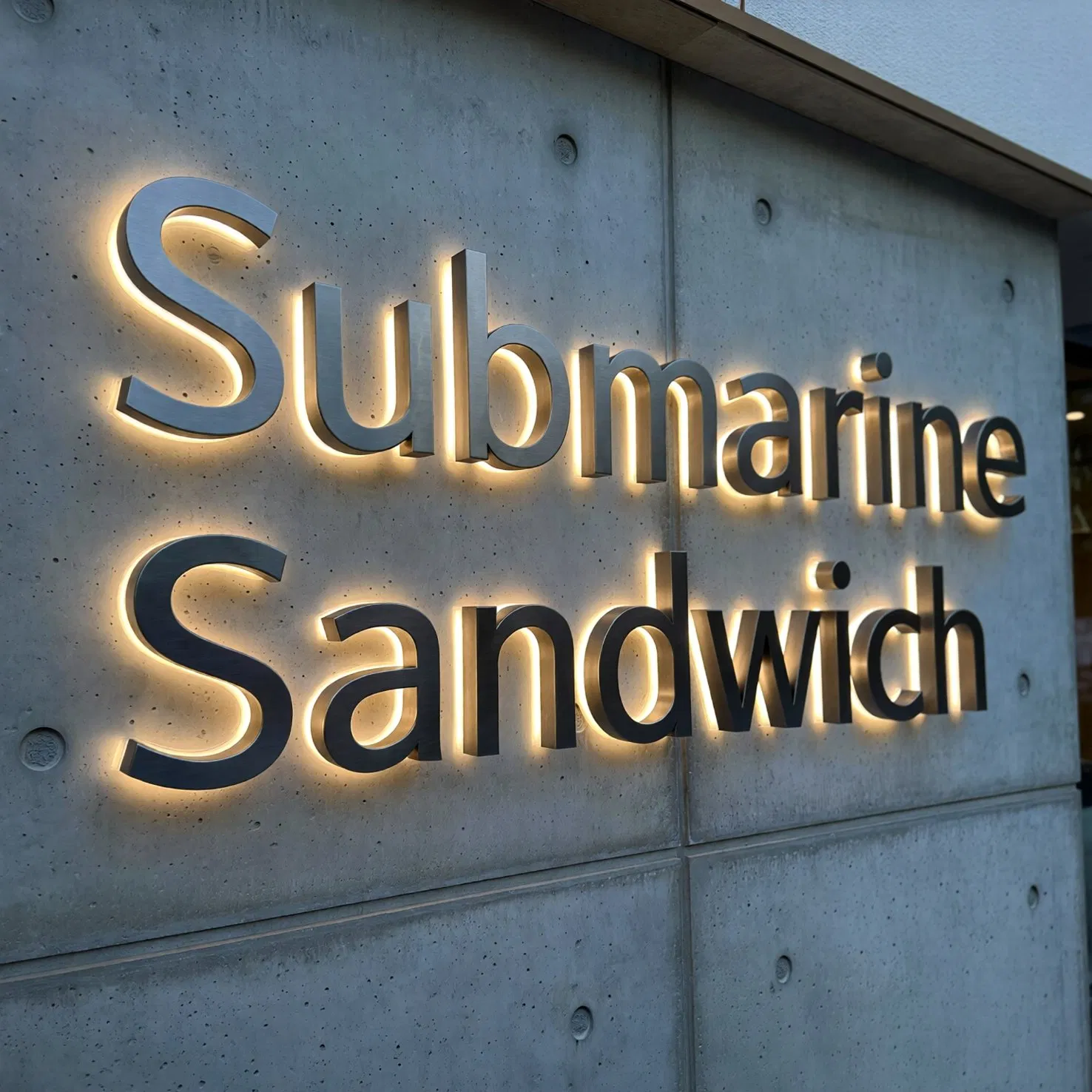 Energy-Efficient 3D Letters Signs for Vibrant Brand Visibility