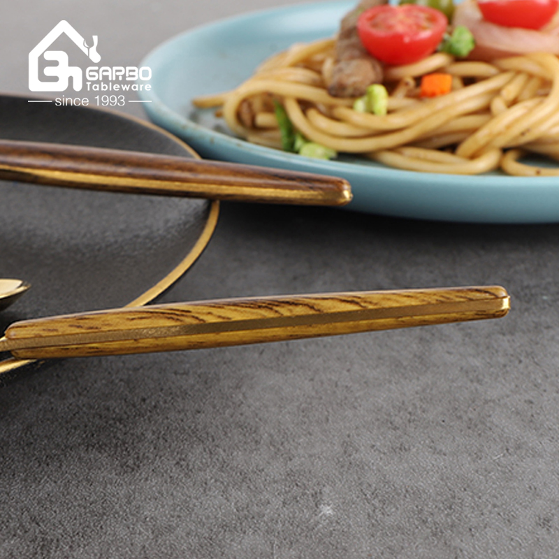 Stainless Steel Flatware Cutlery Sets with Plastic Handle for Sale