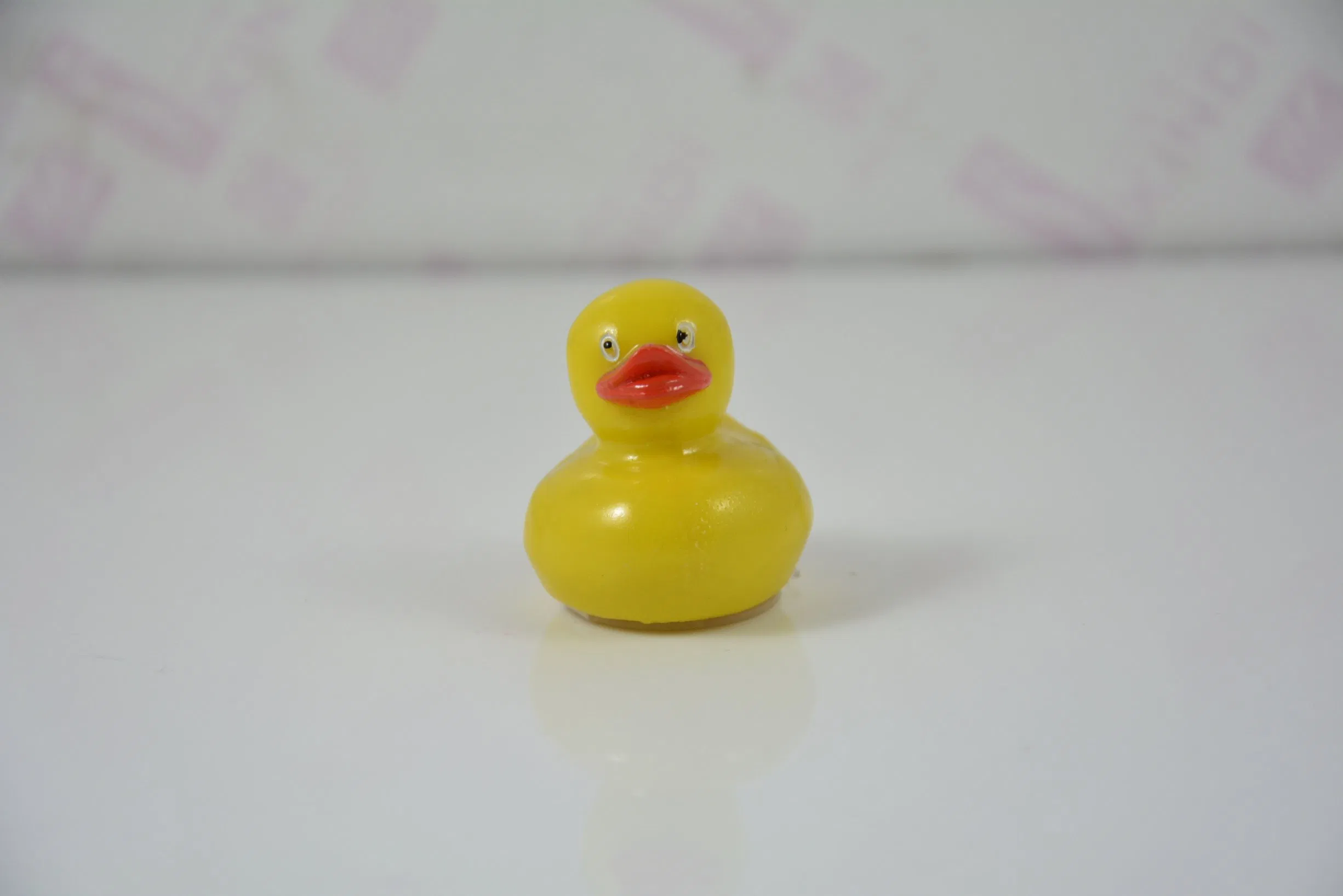 Cartoon Duck Lipbalm Fruit Flavor Lipbalm Kids Lipbalm New