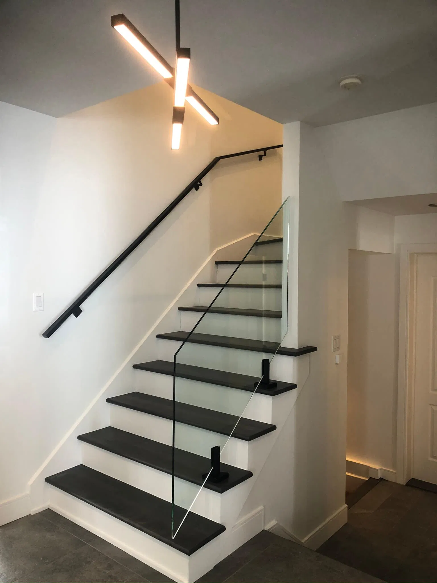 Ace Balcony Outdoor Aluminum Stairs Handrail Stainless Steel Spigot Glass Railing