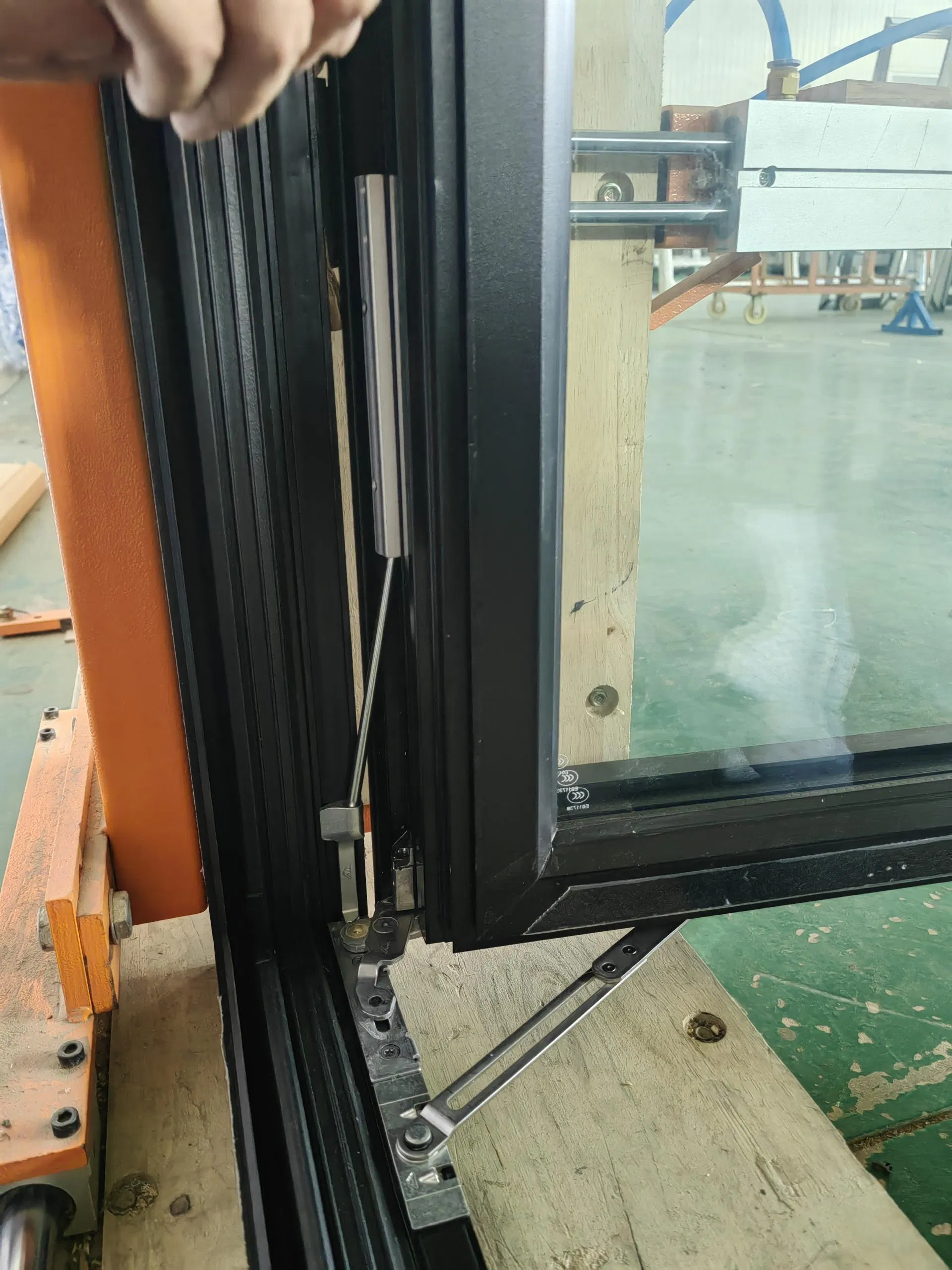 Penjoy Nafs Standard Thermal Broken Aluminum Tilt Turn Window with Grills