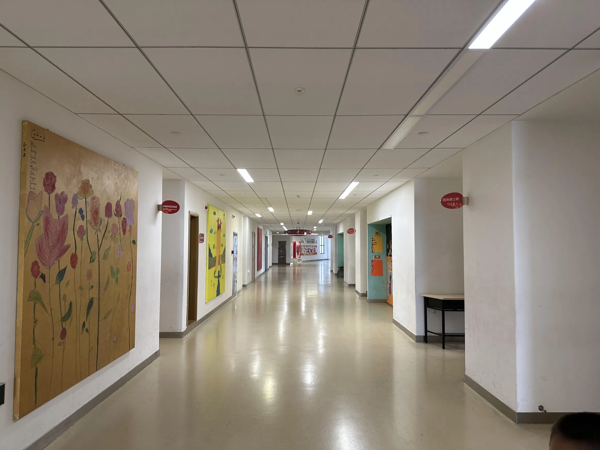 China Soundproofing Panel Decorative Fiberglass Acoustic Insulation Ceiling Board Ceiling Decoration for Exhibition Hall