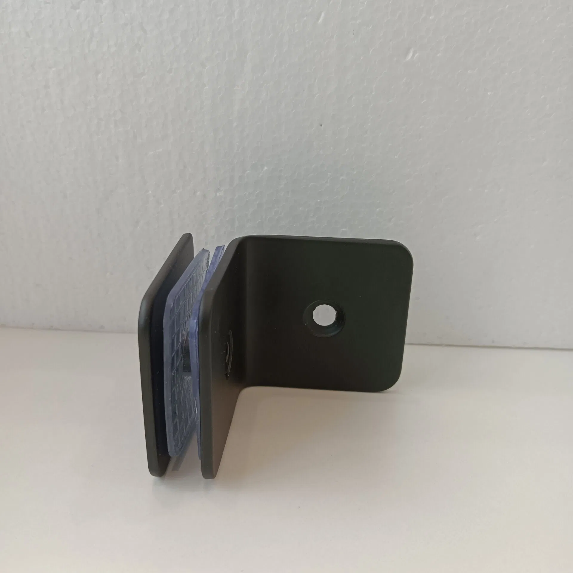 Stylish Right Angle Glass Shelf Clamp for Bathrooms