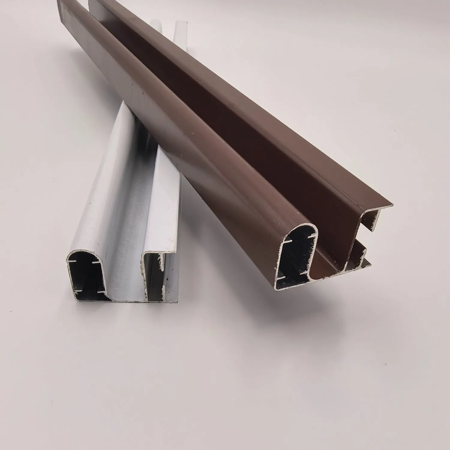 Factory Direct Heavy Duty Flexible Straight Curved Ceiling Mounted Aluminum Curtain Track with Gliders