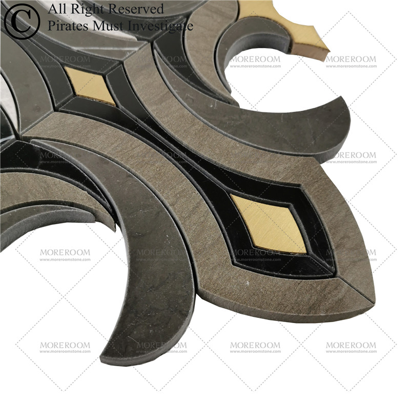 Мозаика из мрамора Water Jet Black Grey с латунной инкрустацией