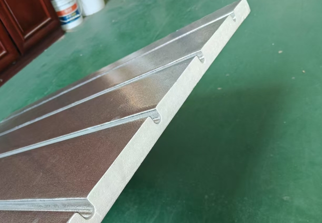 Lightweight EPS Radiant Floor Heating Board Moisture-Resistant Underfloor Insulation 350kpa Load Capacity