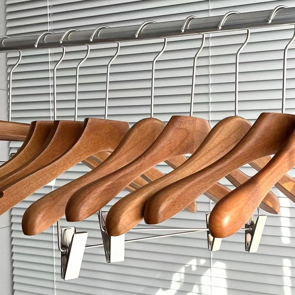 High Quality Wooden Natural Clothes Hangers with Trousers Bar/Durable Metal Pants Clips and Customized Logo for Woman/Man Shirt/Sweater/Coat/Dresses/Socks/Suit