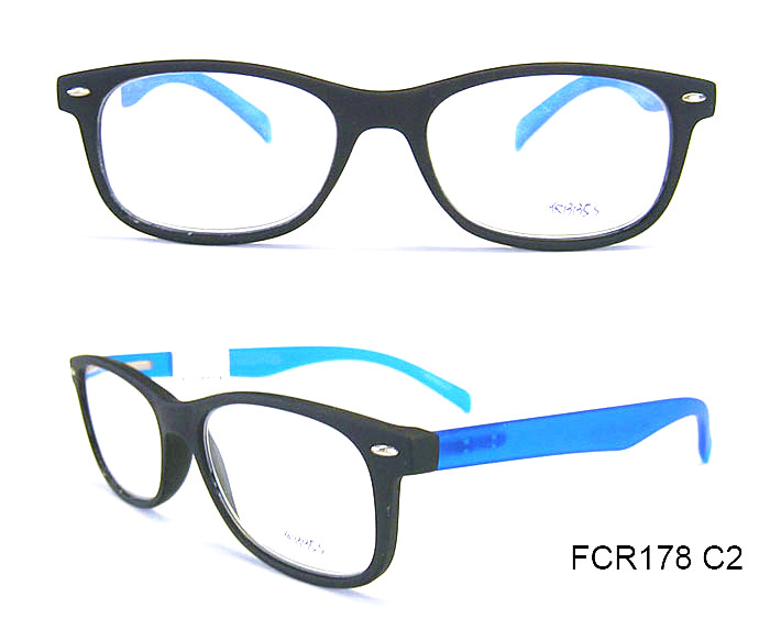 Trendy and Plastic Italy Design Reading Glasses
