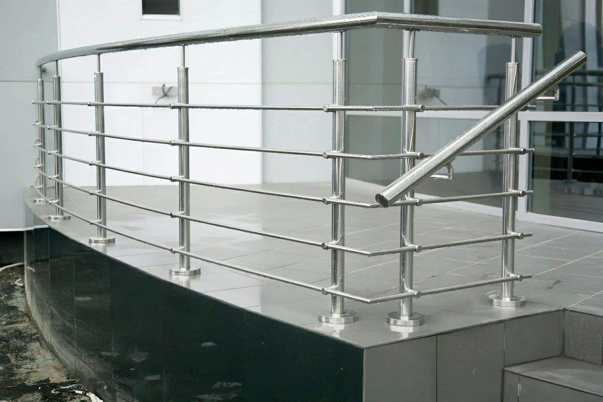 Cbmmart Balcony Stainless Stair Black Side Mounted Post Deck Outdoor Railing