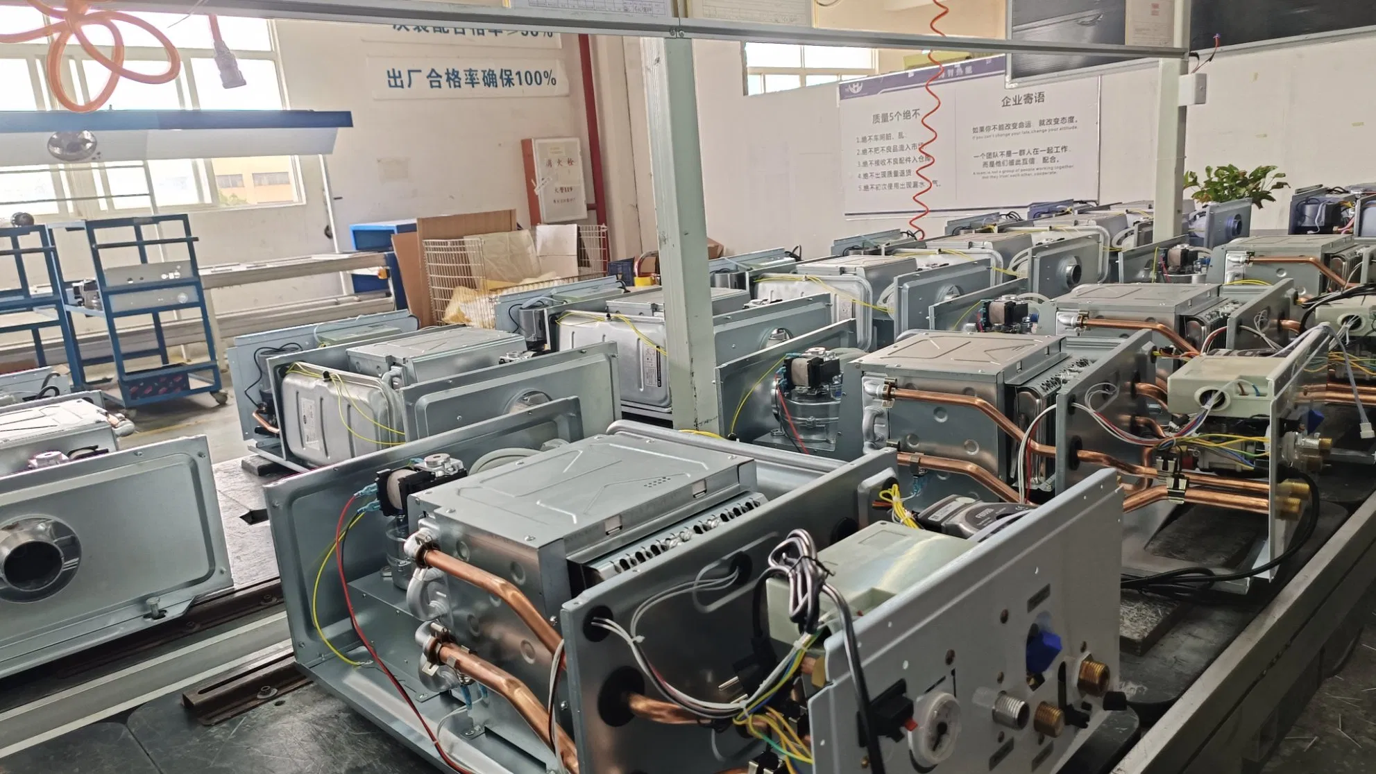 Wall Mounted Electric Boiler, Water Heater, Combi-Boiler for Home Use, Customized