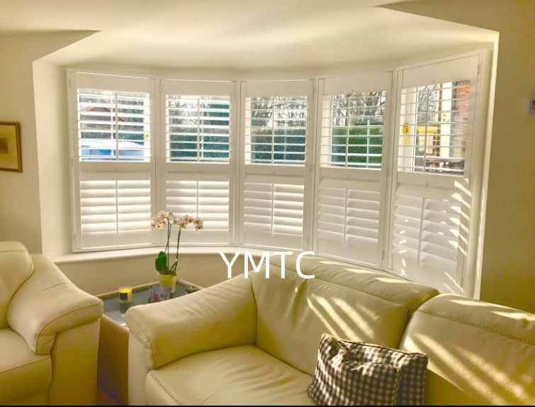 China Supplier Custom PVC Wood Cafe Style Window Shutter Plantation Shutter