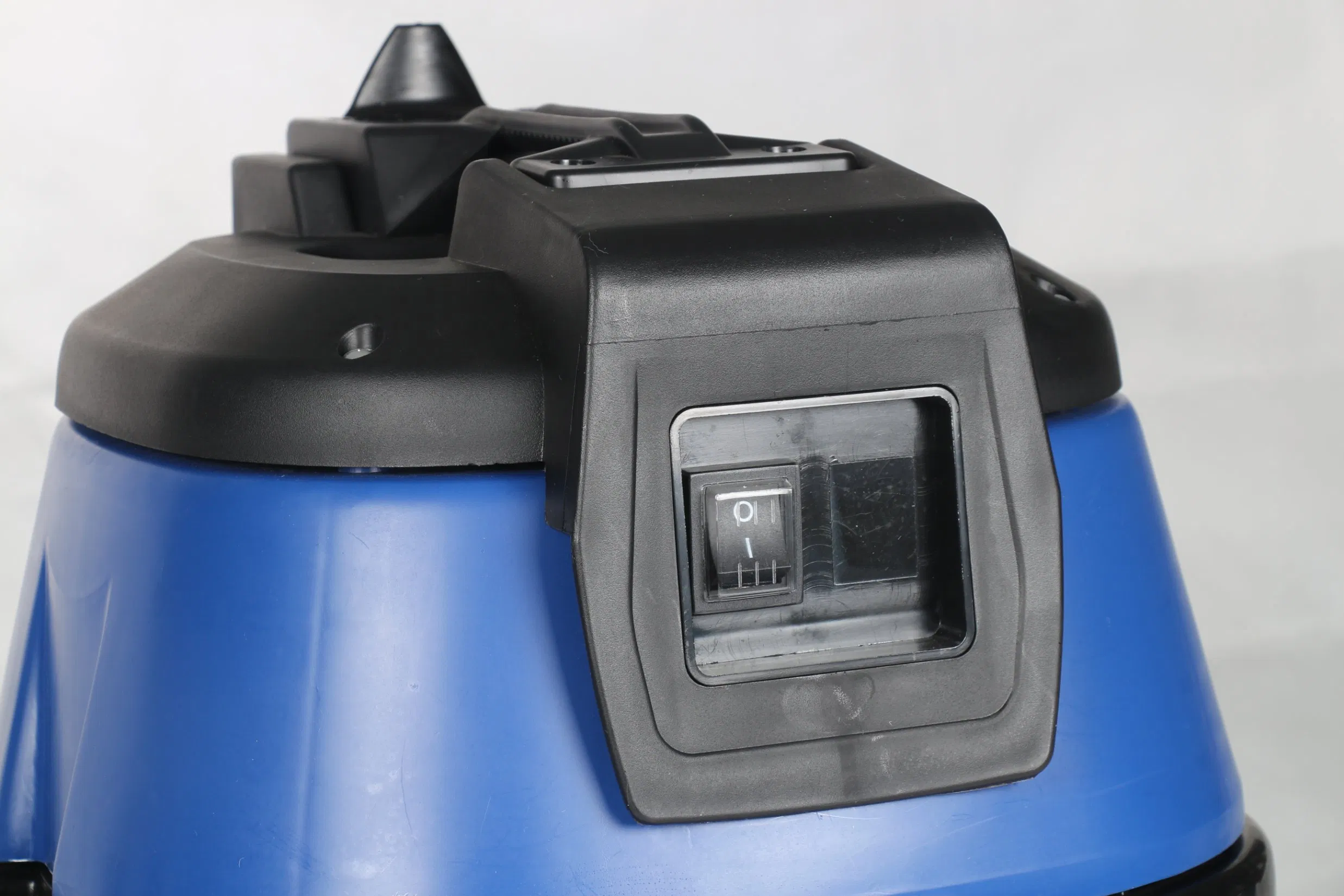 Industrial 80L 3000W Wet and Dry Vacuum Cleaner with Tilt