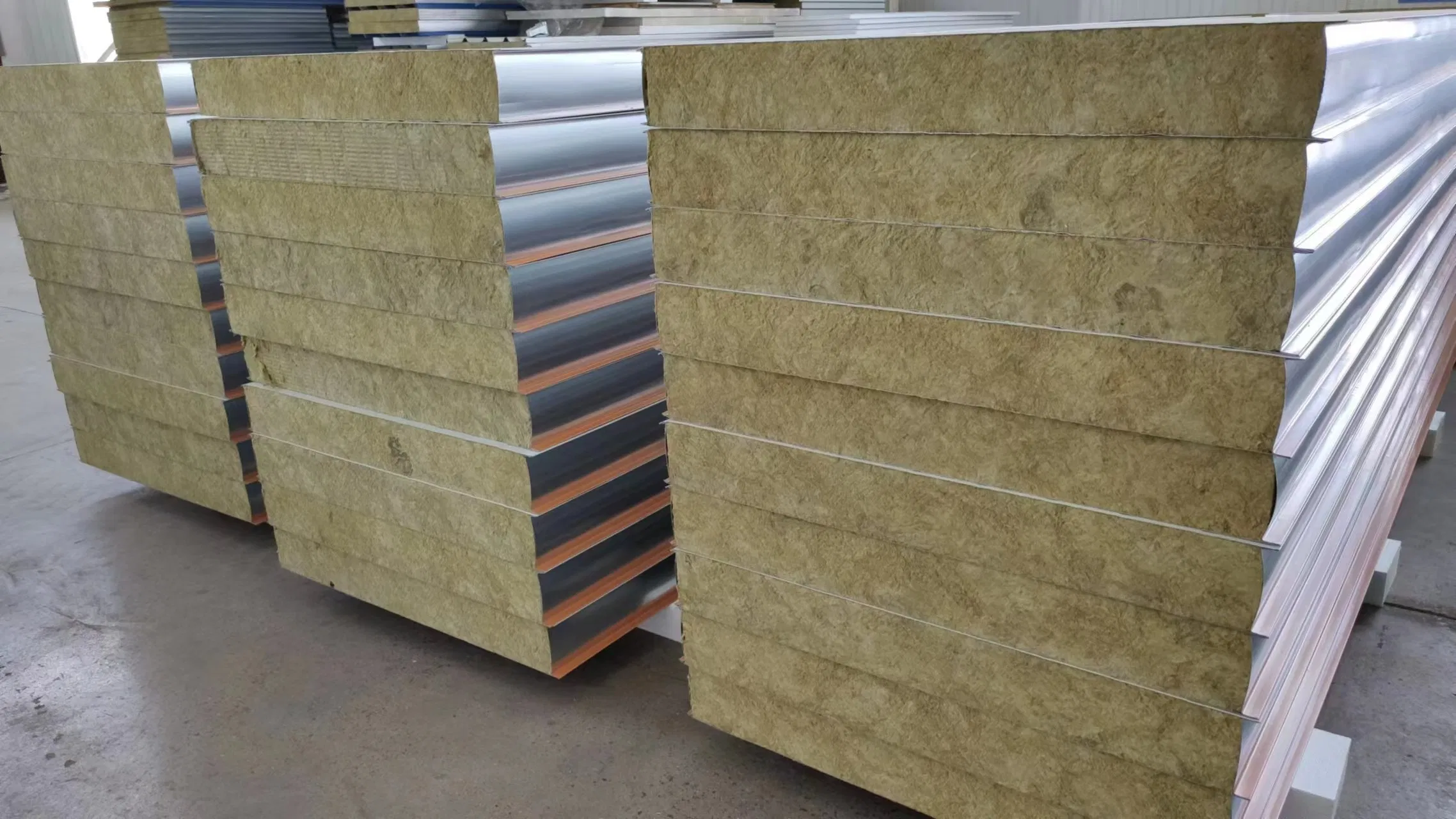 Factory Price 50mm Thick Color Steel Rock Wool Clean Sandwich Board for Food Factory