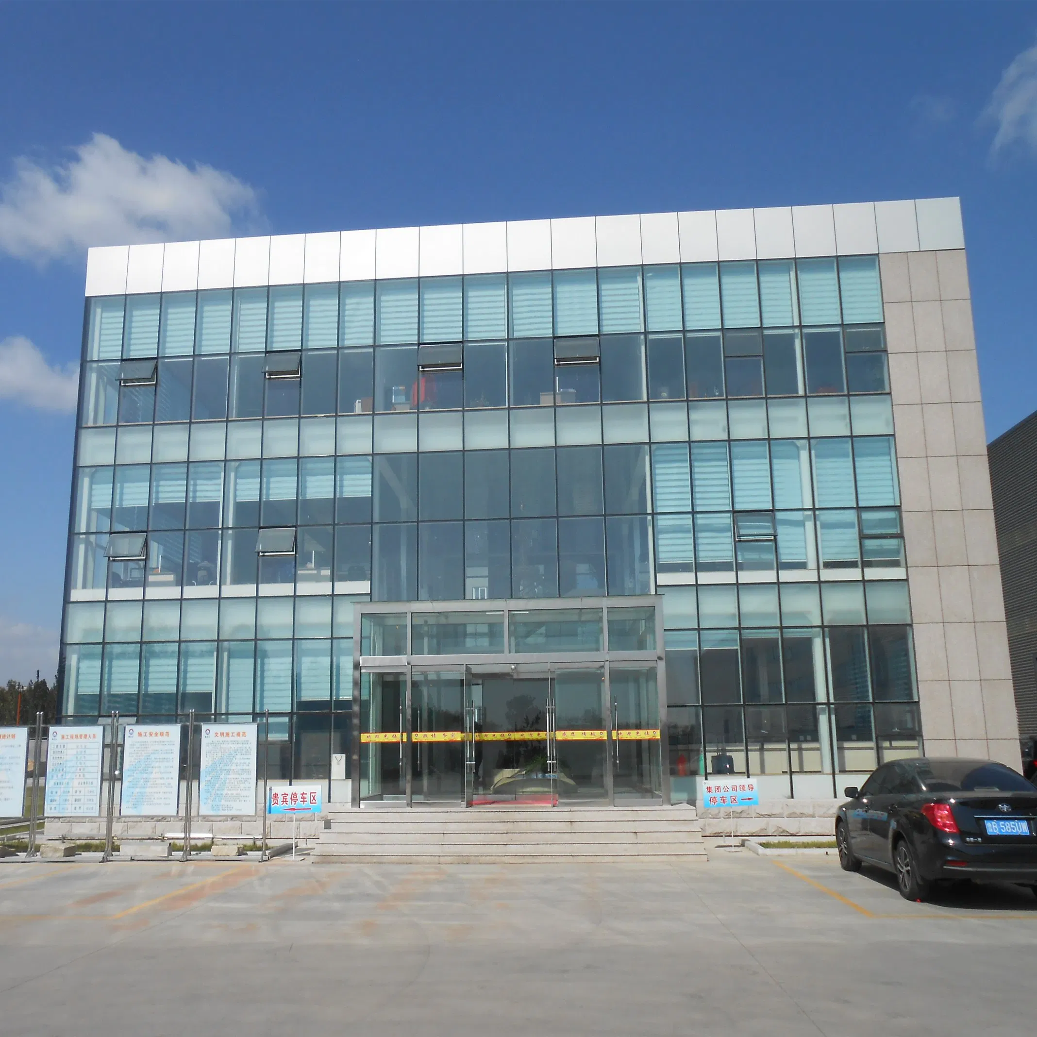 Multi-Storey Apartment for Steel Shtructure Office Building
