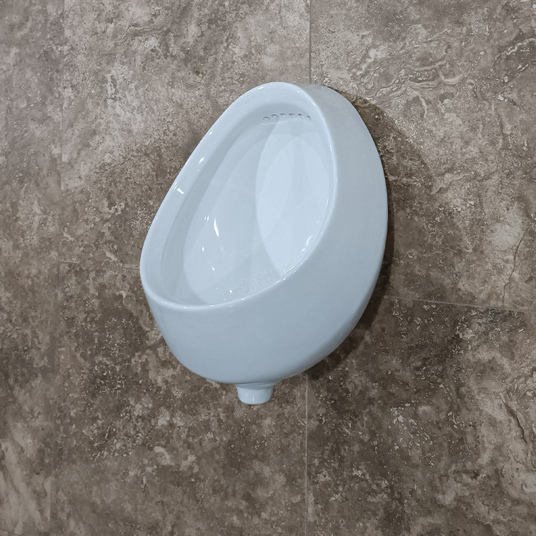 Project Used Top Spud Wall Mounted Ceramic Urinals Sanitary Ware Mens Urinal for Adult