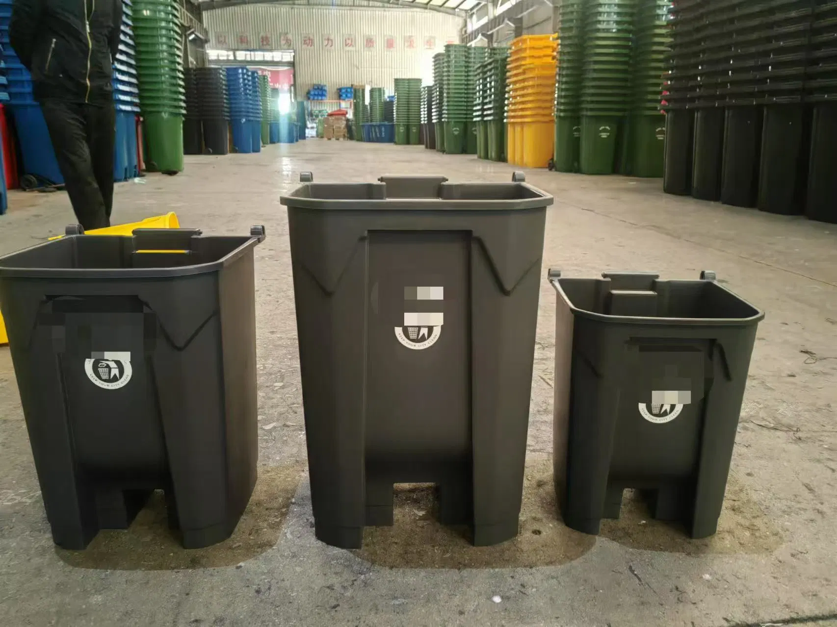 Мусорное ведро 50 л с педалью