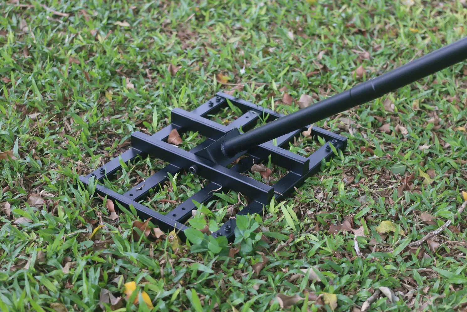 Stainless Steel Lawn Leveler Adjustable Plate & Handle, Yard Tool for Grass/Golf/Soil - Green