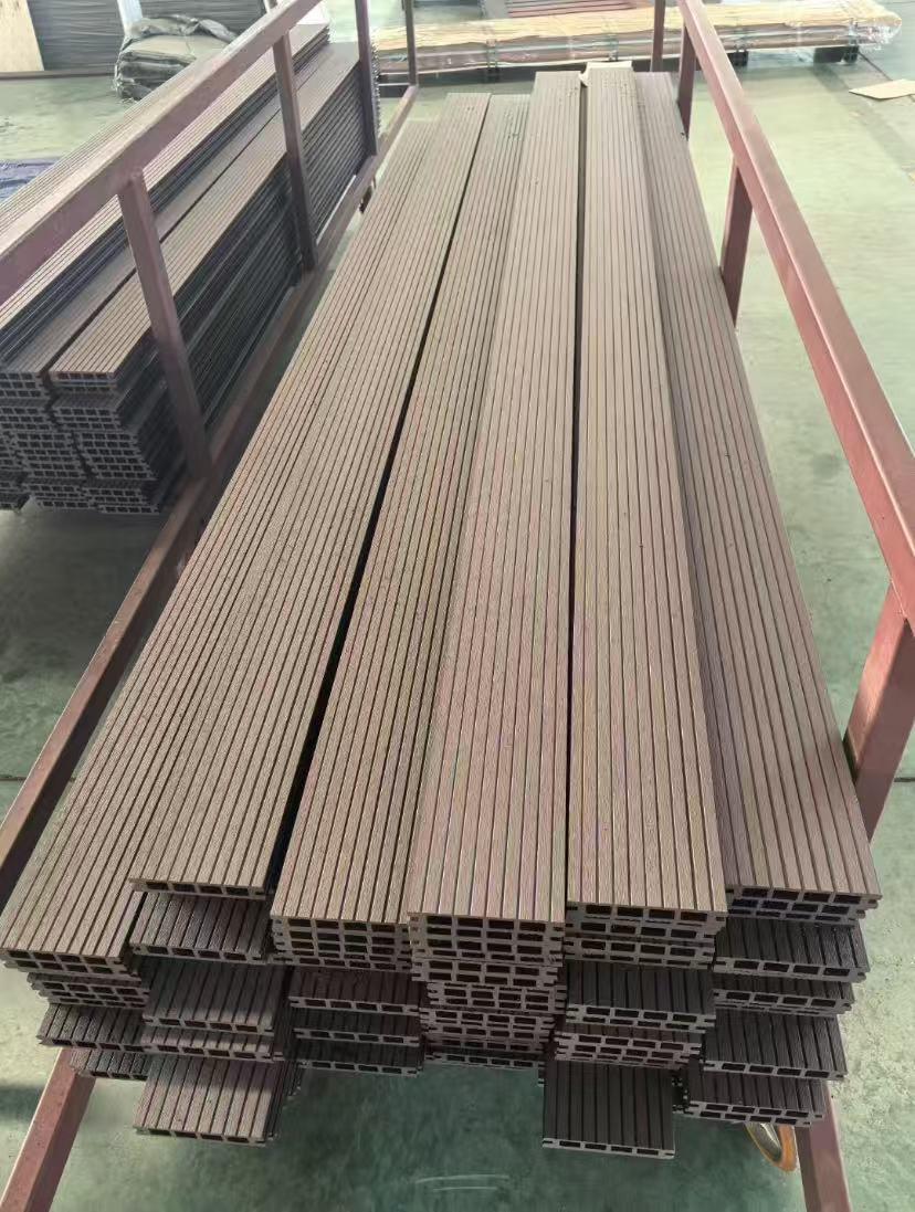 ВПЦ панели для стен с рифлением, влагостойкие