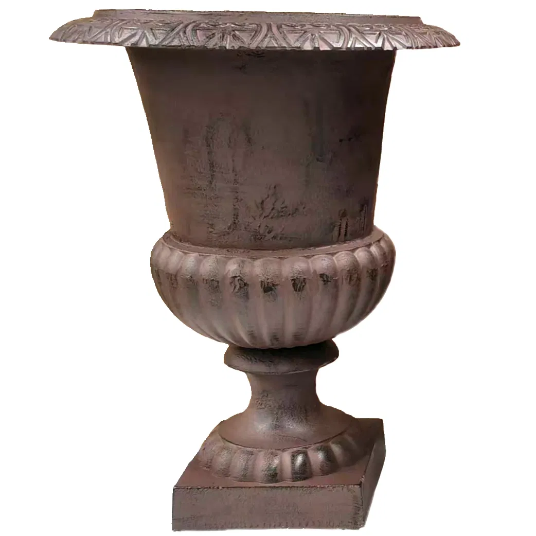 Чугунный кашпо в винтажном стиле для сада