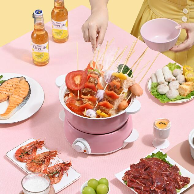 20cm Diameter Electric Mini Pot for Dormitory, 700W, for Convenient Meals