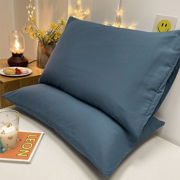 2024 New Pillowcase a Pair of Washed Cotton Solid Color Comfortable Soft and Simple Family Pillowcases for Home