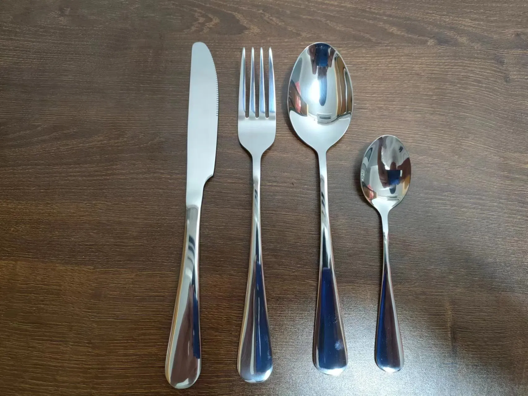 Luxury Ajoyous 24PCS Dinnerware Set Stainless Steel 24 Pieces Dinnerware Set 16PCS 24 PCS Gold Silver Spoon Fork Steak Knife Dinnerware Set