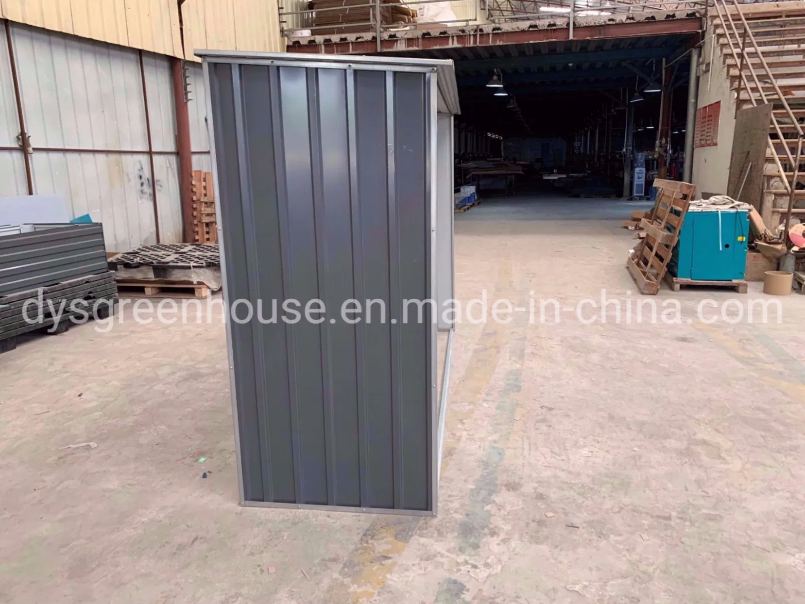 Prefab Design Steel Farm Shed Garden Woodshed (WS2427516-Z)