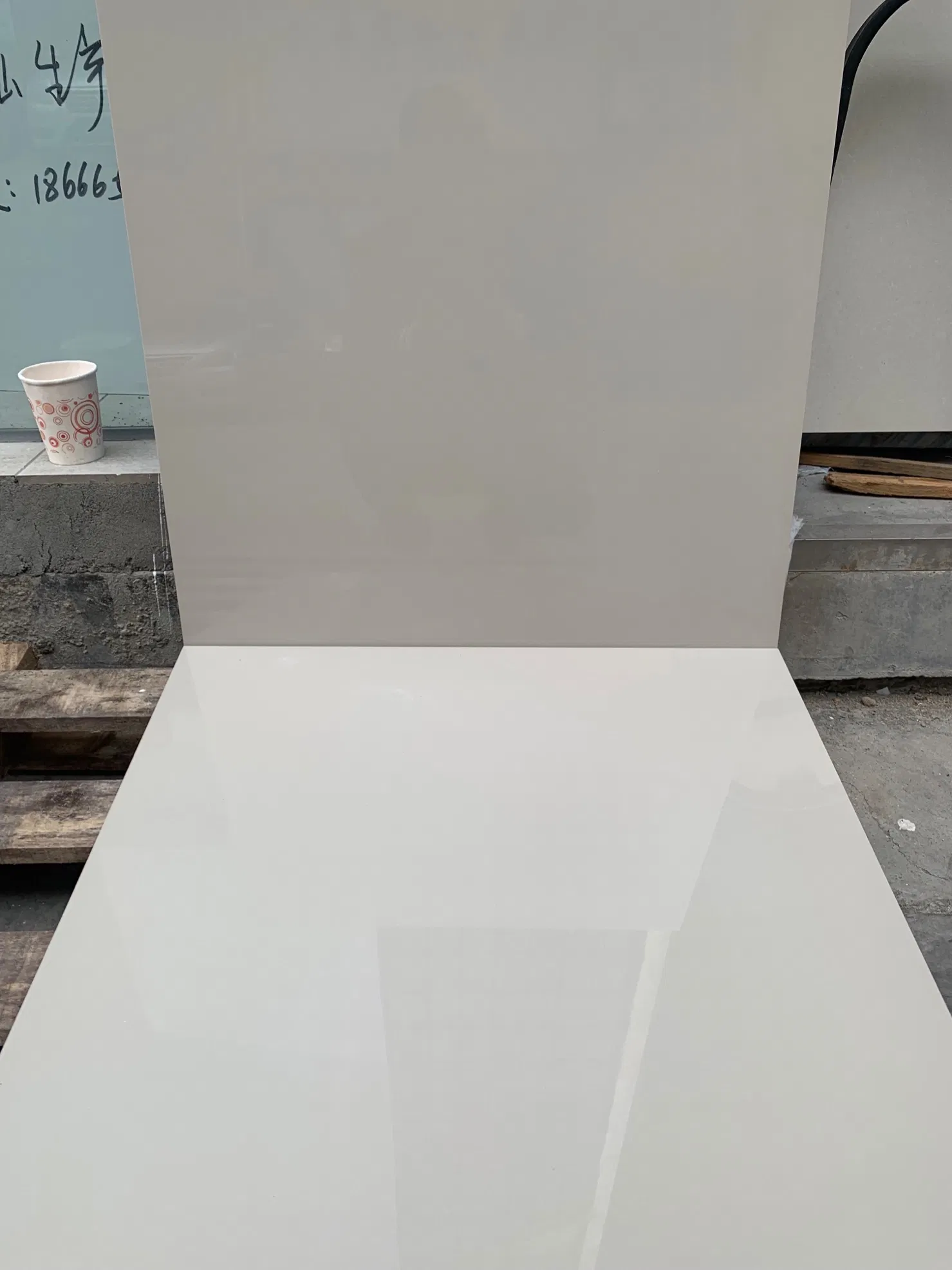 0.8cm Ivory White Polished Tile for Floor and Wall Full Body Tile