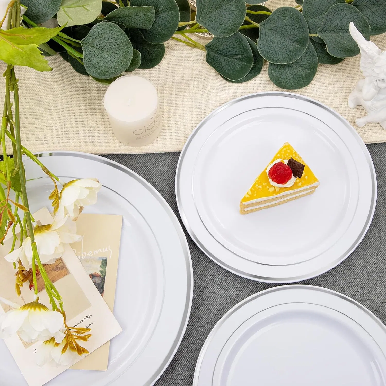 Elegant Silver Plastic Dessert Plates for Weddings and Events