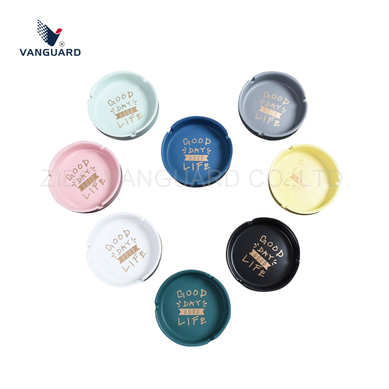 Modern Creative Logo Design Ashtray Custom Color Tabletop Ashtray Ceramic Round Shape Ashtray for Daily Use