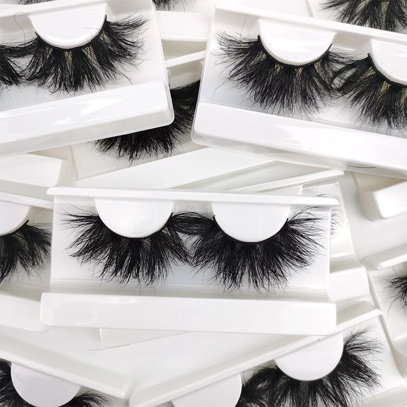 Luxurious 5D Mink Eyelash Extensions for Stunning Lengths