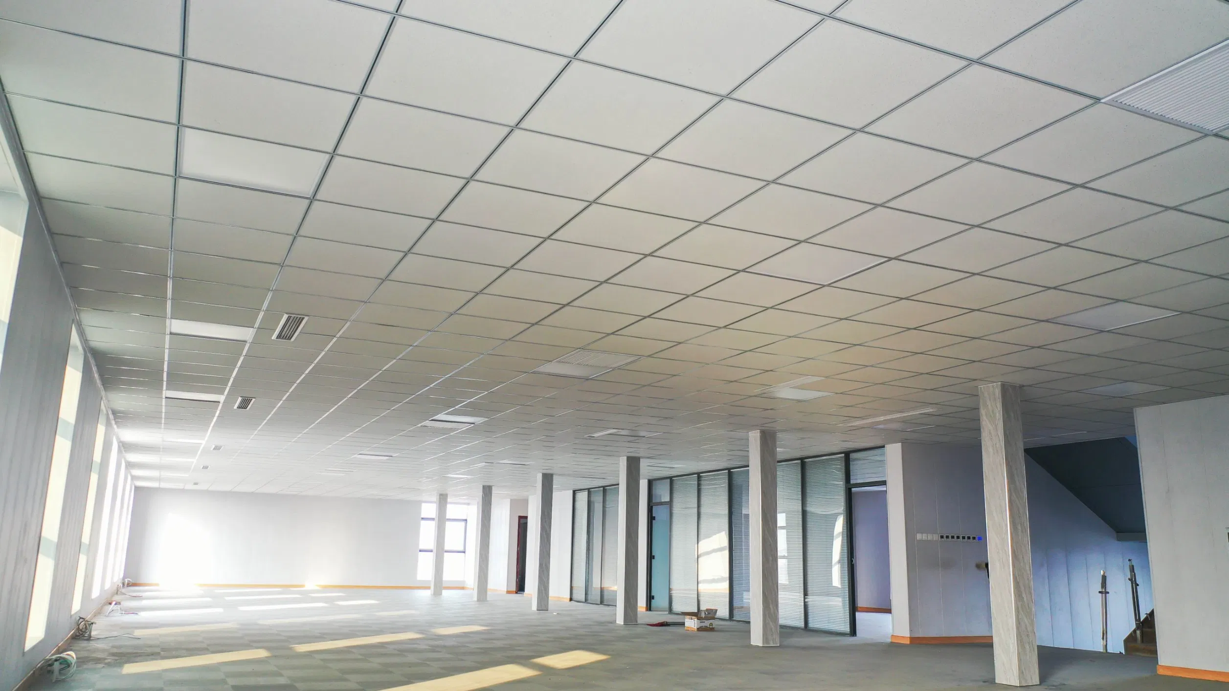 Modern Design Customized Prefabricated Steel Structure Office Building