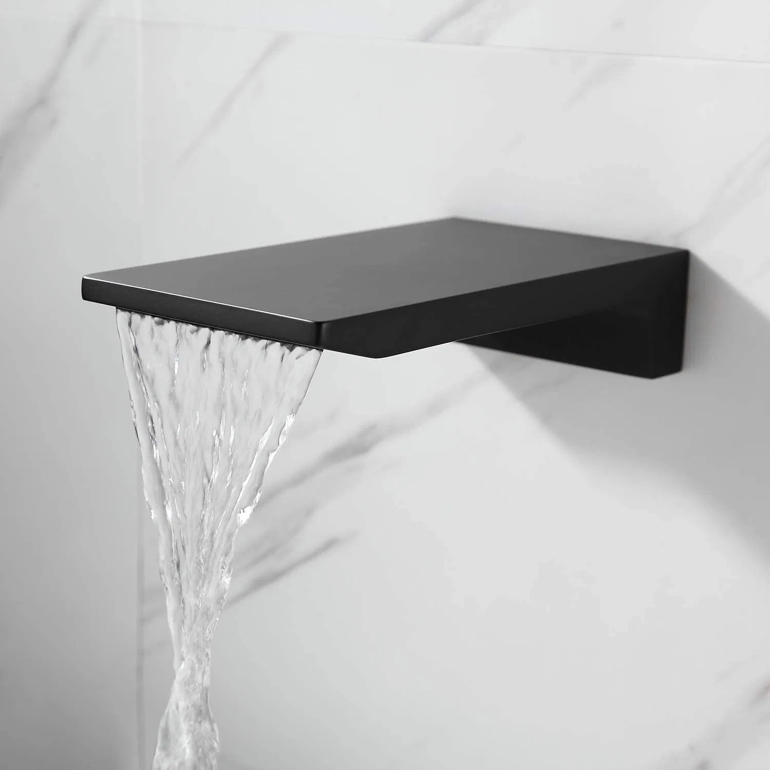 Смеситель для раковины Matte Black настенный водопад