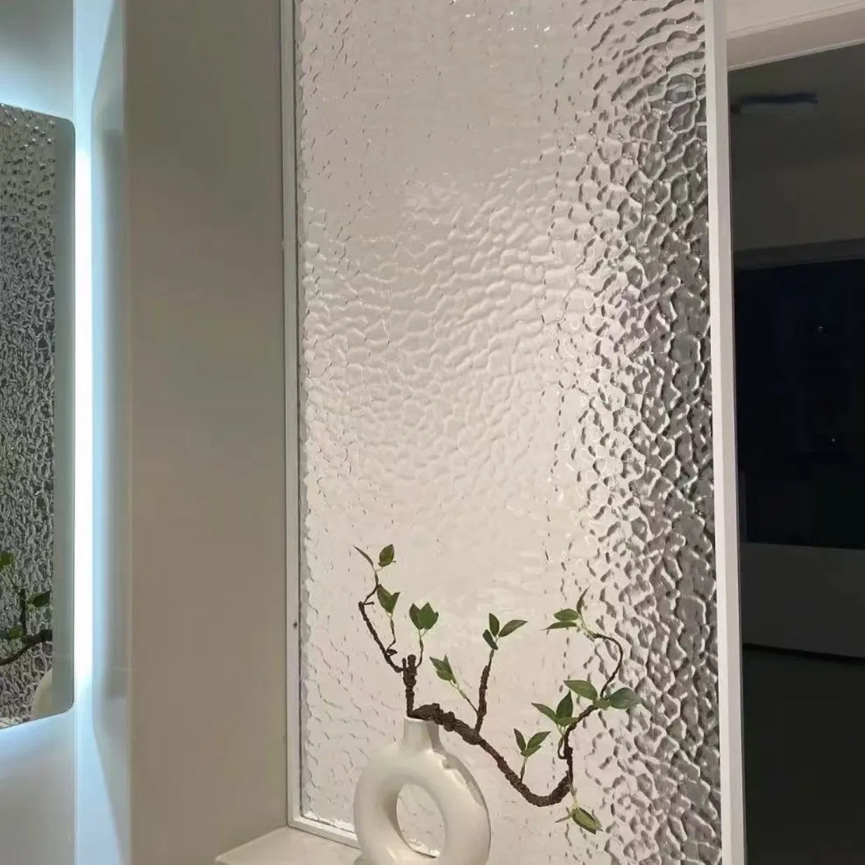 3/4/5mm High-Durability Patterned Embossed Glass for Stairwells & Bathrooms